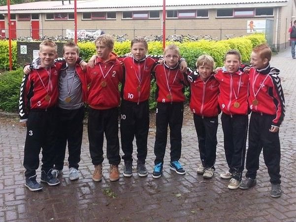 BAS E2 voorjaarskampioen