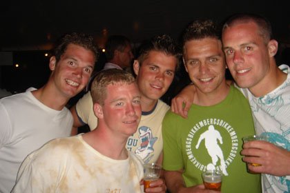 Spelers in beeld op paspoort