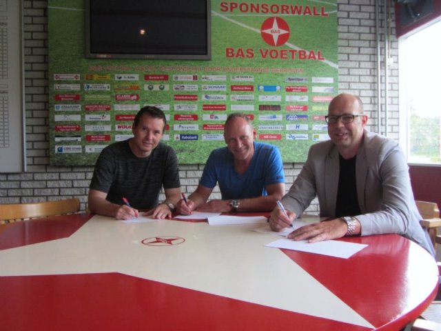 BAS Voetbal legt trainers vast
