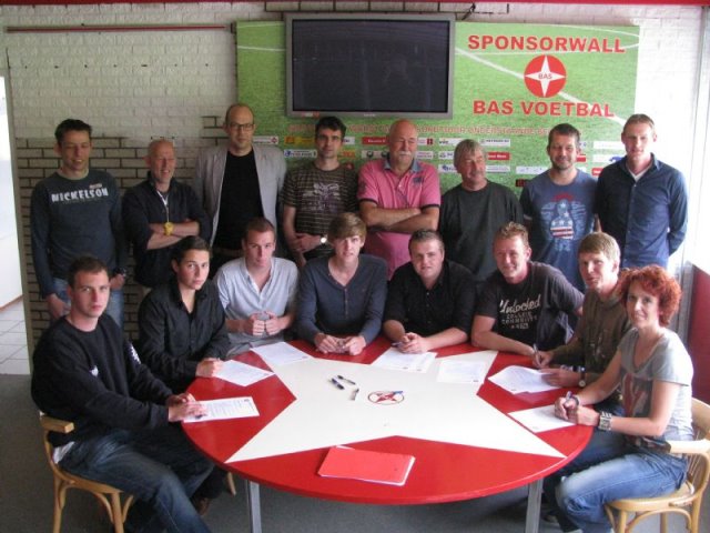 Trainers jeugd en tweede selectie vastgelegd