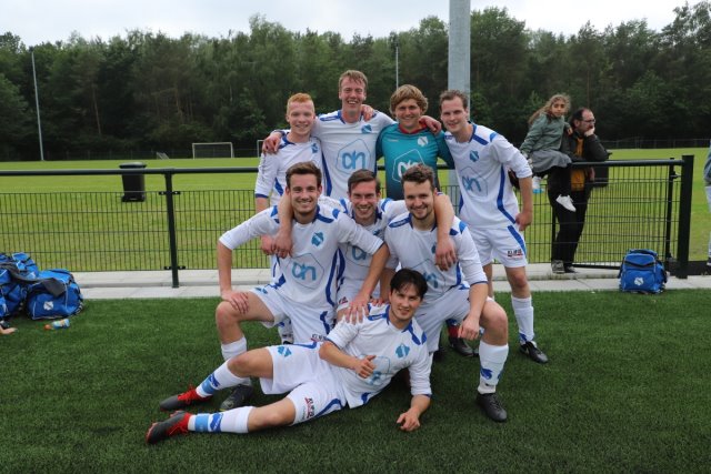 Prijzen stratenvoetbal gaan naar Swifterbant