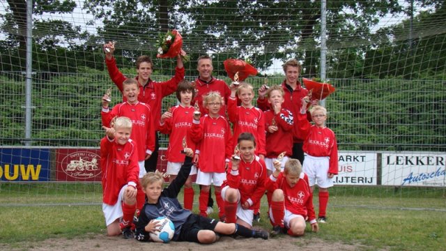 BAS E2 kampioen
